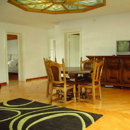 Casa Estetika Апартаменти Брашов